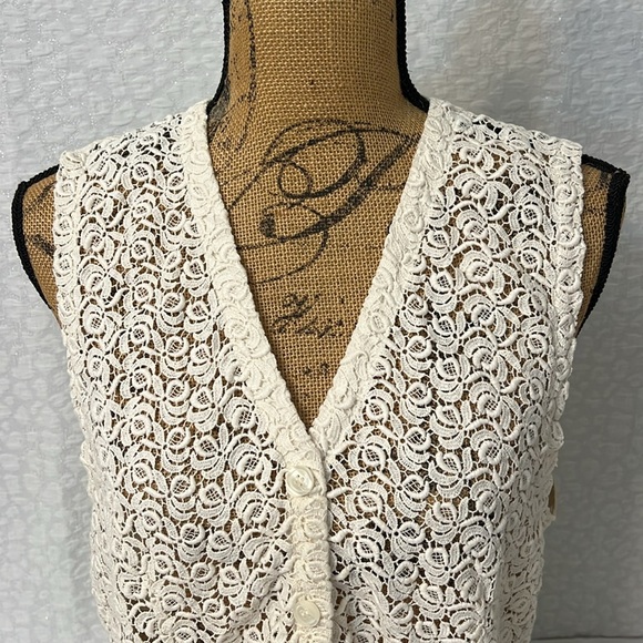 LIZ- SPORT VINTAGE COTTON VEST TOP 10 - Picture 1 of 16